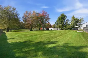 76 Pleasant St, Granby, MA 01033 - Photo 30