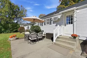 76 Pleasant St, Granby, MA 01033 - Photo 26