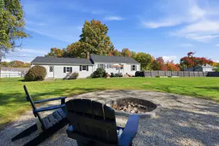 76 Pleasant St, Granby, MA 01033 - Photo 28