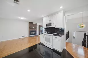 30 Mammola Way, Medford, MA 02155 - Photo 14