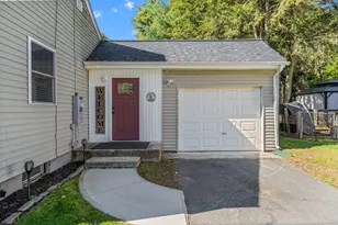 42 Holland Dr, East Longmeadow, MA 01028 - Photo 2