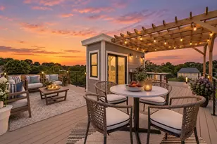 153 Edgewater Dr, Quincy, MA 02179 - Photo 4
