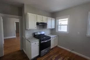 186 Pine St, Lowell, MA 01851 - Photo 4