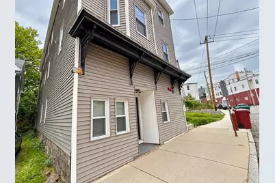 688 Lawrence St #1, Lowell, MA 01852 - Photo 8