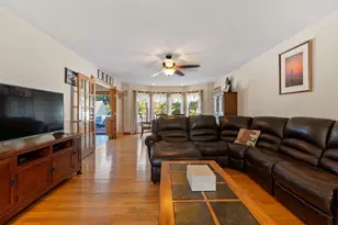 234 Highland Ave, Leominster, MA 01453 - Photo 10