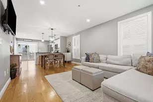 126 Elm St, Boston, MA 02129 - Photo 6