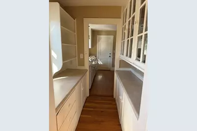91 Bradford Rd #2, Watertown, MA 02472 - Photo 4