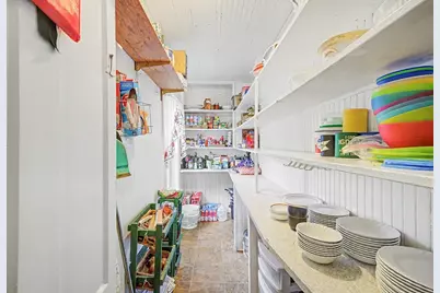 21 Williams St., Ware, MA 01082 - Photo 4