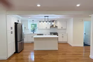 258 Poquanticut Ave, Easton, MA 02356 - Photo 4