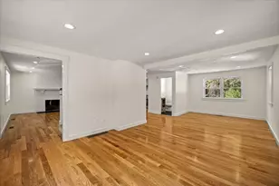 258 Poquanticut Ave, Easton, MA 02356 - Photo 16
