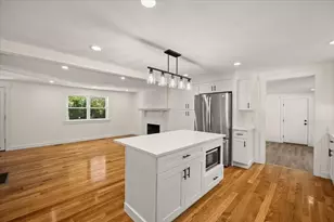 258 Poquanticut Ave, Easton, MA 02356 - Photo 8