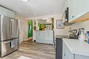 11 Barker St, Danvers, MA 01923 - Photo 6