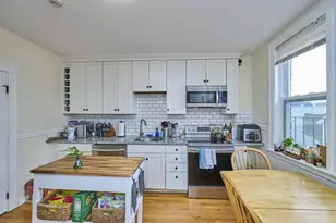 6 Bedford St, Somerville, MA 02143 - Photo 2