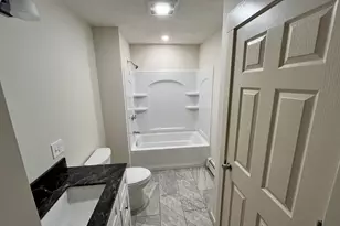 1076 Hill St, Northbridge, MA 01588 - Photo 10