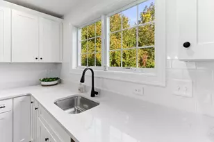 44 Dean St, Taunton, MA 02780 - Photo 10