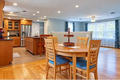 93 Oakland Avenue, Seekonk, MA 02771 - Photo 8