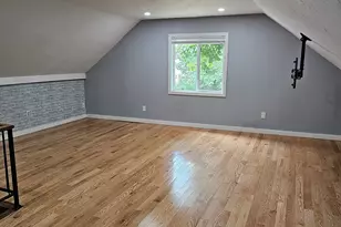 106 Walnut St, Clinton, MA 01510 - Photo 8