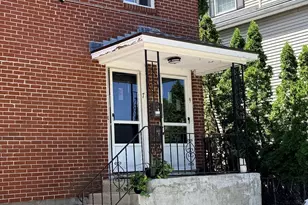 7A Ladd Pl, Watertown, MA 02472 - Photo 2