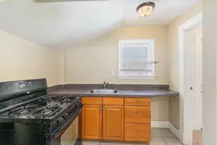 293 Albion, Wakefield, MA 01880 - Photo 18