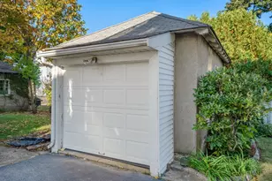 38 Carver Rd E, Watertown, MA 02472 - Photo 34