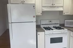 5 Myrtle St, Saugus, MA 01906 - Photo 2
