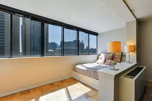 2 Hawthorne Pl, Boston, MA 02114 - Photo 4