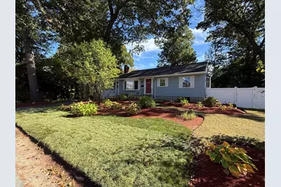 9 Eclipse Ave, Chelmsford, MA 01824 - Photo 4