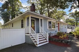 9 Eclipse Ave, Chelmsford, MA 01824 - Photo 2