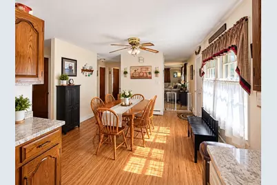 22 Loring St, Auburn, MA 01501 - Photo 12