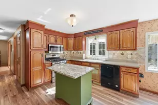 180 Christopher Terrace, West Springfield, MA 01089 - Photo 10