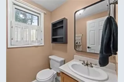 324 Wildwood Ave, Worcester, MA 01603 - Photo 12