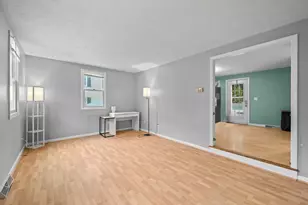 324 Wildwood Ave, Worcester, MA 01603 - Photo 6