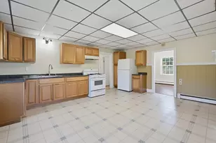 258 Washington St, Franklin, MA 02038 - Photo 4
