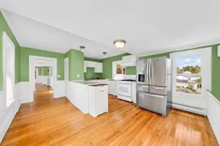 31 Gardner St, Salisbury, MA 01952 - Photo 6