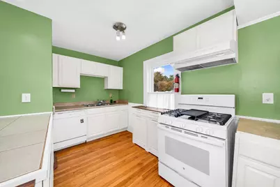 31 Gardner St #2, Salisbury, MA 01952 - Photo 8