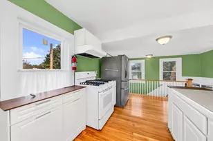 31 Gardner St, Salisbury, MA 01952 - Photo 10