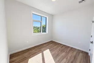 13 Warwick St, Somerville, MA 02143 - Photo 16