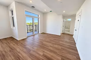 13 Warwick St, Somerville, MA 02143 - Photo 4