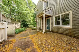 16 Boxwood Cir, Yarmouth, MA 02675 - Photo 2