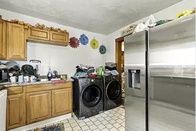 57 Chester St, Fitchburg, MA 01420 - Photo 18