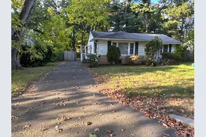 12 Lawton St, Springfield, MA 01109 - Photo 1