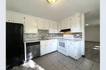 271 Humphrey Street #H10, Lowell, MA 01850 - Photo 1