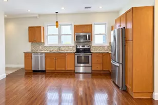 31 Franklin Ave, Chelsea, MA 02150 - Photo 2
