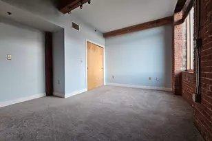 147 Centre, Brockton, MA 02301 - Photo 12