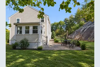 151 Lynn Fells Parkway, Saugus, MA 01906 - Photo 32