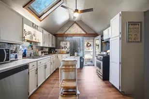 28 Pine Ln, Brookfield, MA 01506 - Photo 4