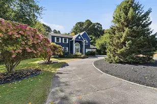 252 Elizabeth Dr, Ludlow, MA 01056 - Photo 1