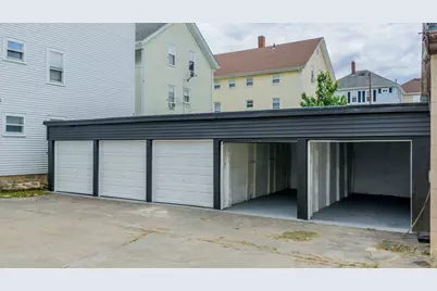 35 Hood St #3, Fall River, MA 02720 - Photo 2