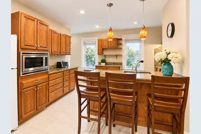 12 Bradbury Ave #12, Medford, MA 02155 - Photo 4
