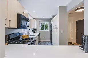 20 Ship Ave, Medford, MA 02155 - Photo 6